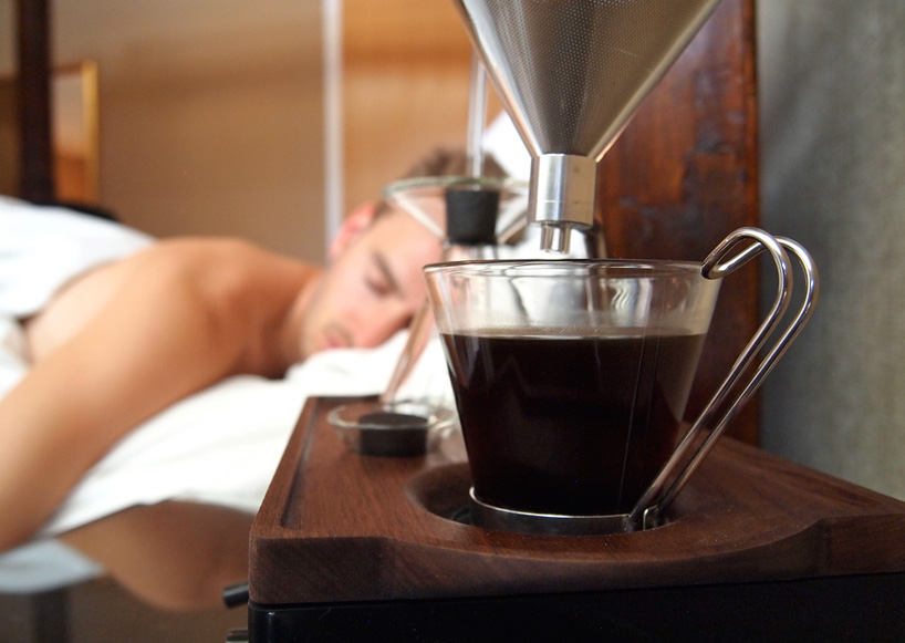 05barisieur alarm clock and coffee brewer joshua renouf designboom 05