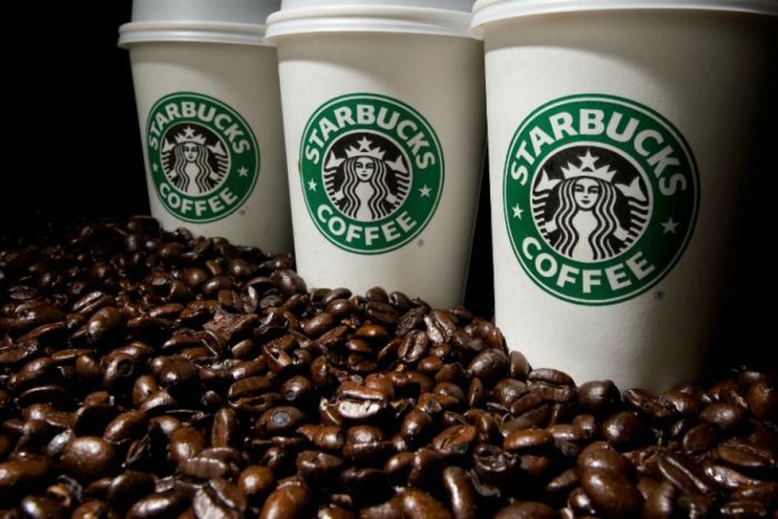 01Starbucks in Italia