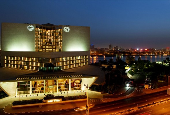 Sheraton-Dubai-Creek-Hotel-590x400