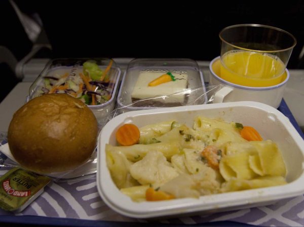 airplane food 1