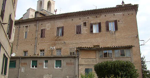 perugia-edificio-via-del-Laberinto-488