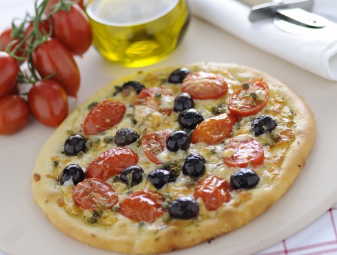 pizza-olive-capperi 2-crop-4-3-489-370